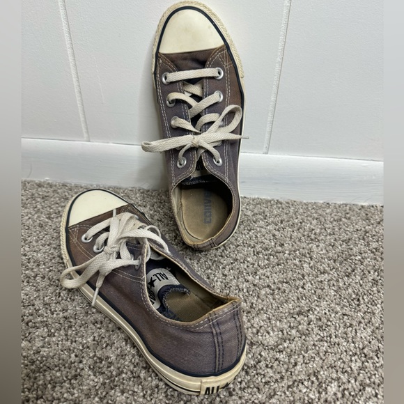 All star Chuck Taylor’s Converse low tops - Picture 4 of 6